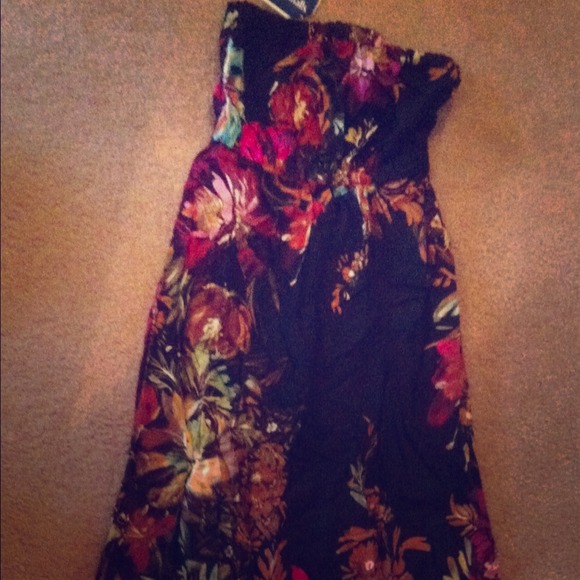 Strapless floral maxi