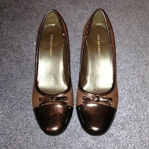 Chocolate Brown & Black pumps