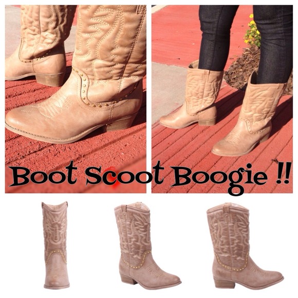 💖REDUCED 11/20💖Mid Calf Western Boots ! NWT