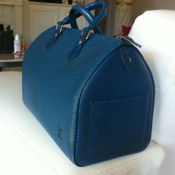 ❤SOLD Locally❤️LV blue Epi leather Speedy 30 - Picture 3 of 4