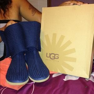 Ugg sweater boots