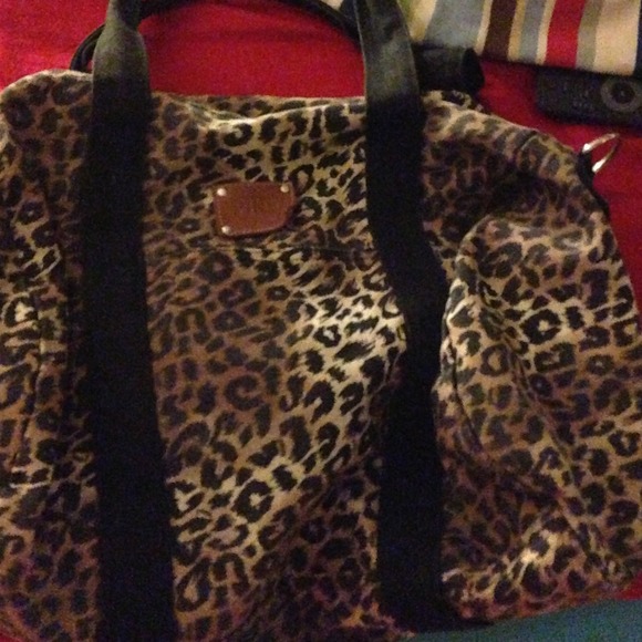 Reserved!! Vs duffle bag