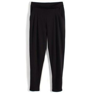 Classic Pleat Comfy Fabric Black Tapered Pant