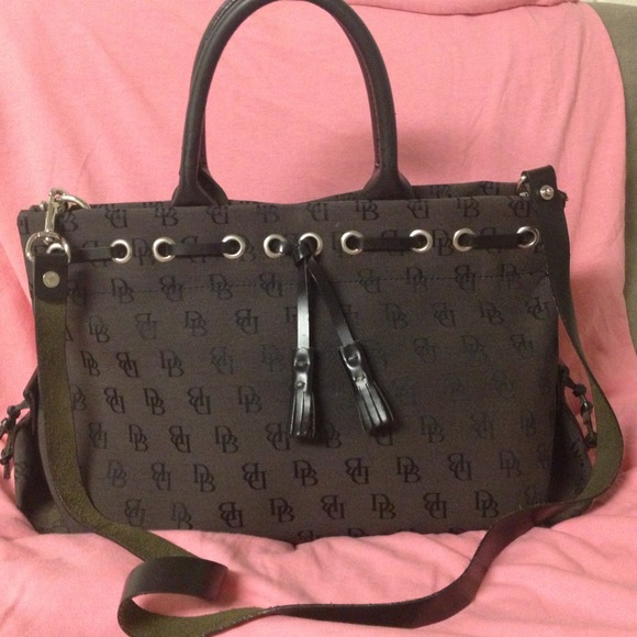 **REDUCED** Authentic Dooney & Bourke purse