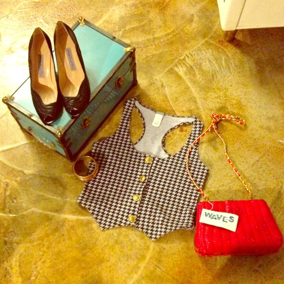 SOLD!!!!⏰Houndstooth Vest
