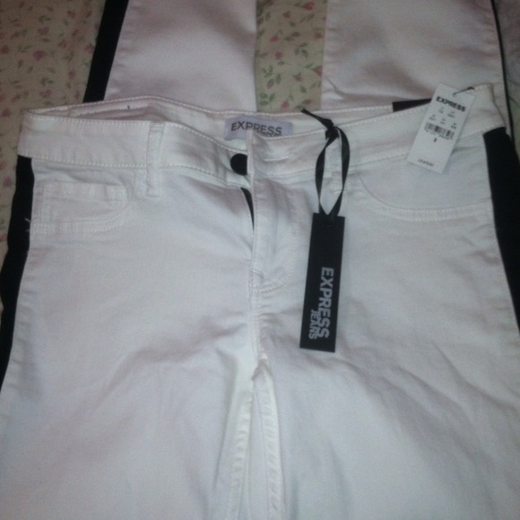 EXPRESS WHITE JEANS WITH BLACK RACER STRIP