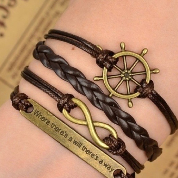 Jewelry - Bracelet with charms and quote