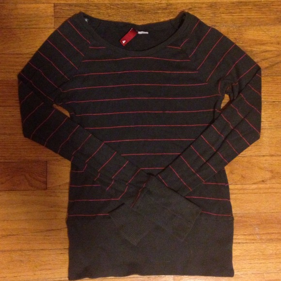 ❗️RESERVED❗️H&M sweater