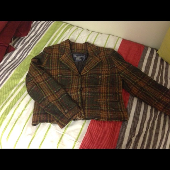 sold Vintage burberry coat!