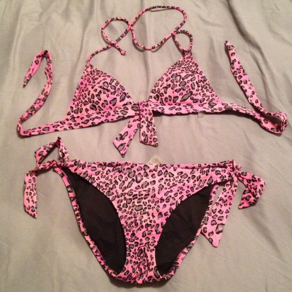 VS pink leopard bikini