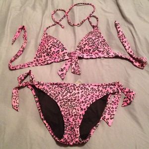 VS pink leopard bikini