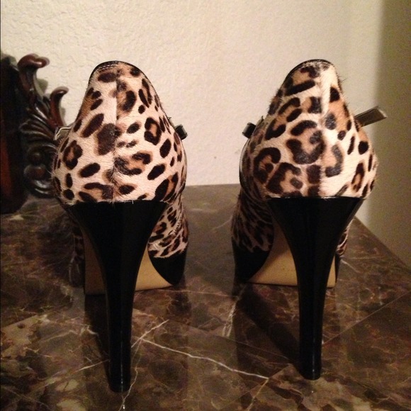 🚫🚫Nine West cheetah print soft fur platform shoe - Picture 3 of 5