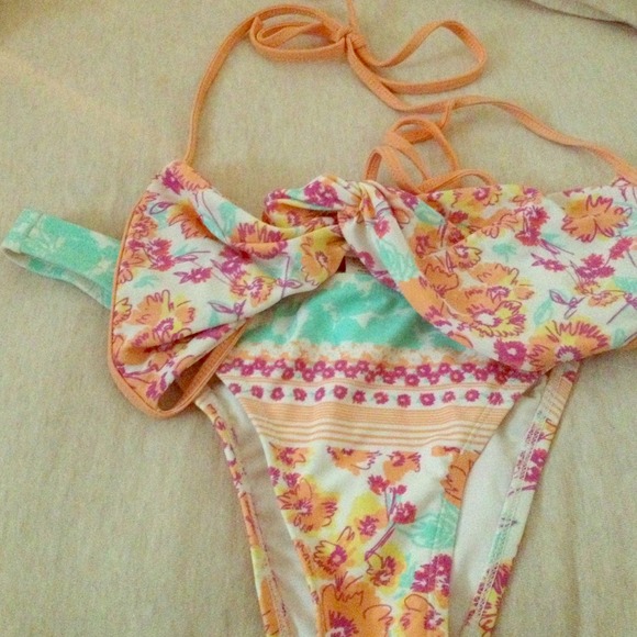 New O'neill bikini