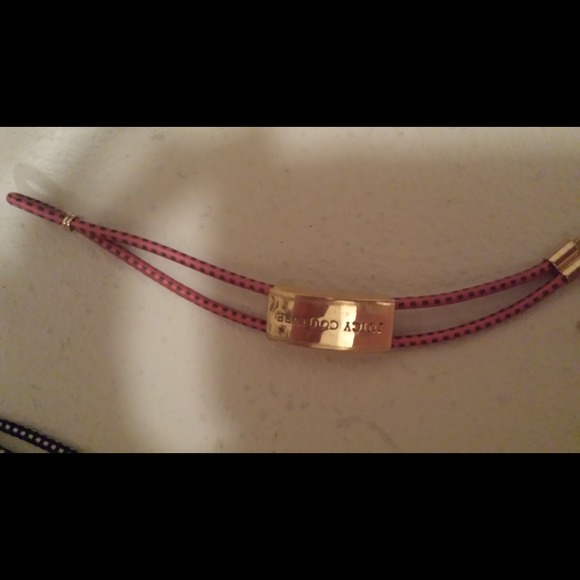 Sold in bundle Juicy couture bracelet. - Picture 3 of 3
