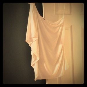 One shoulder top