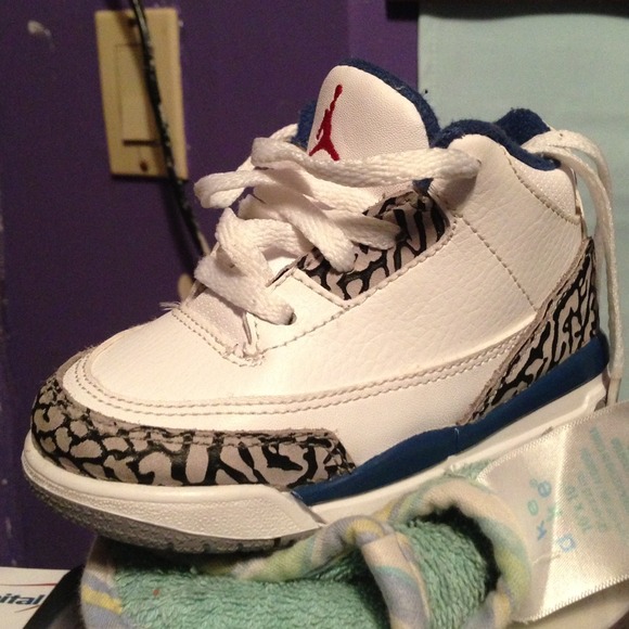 **SOLD**Jordan Retro 3s
