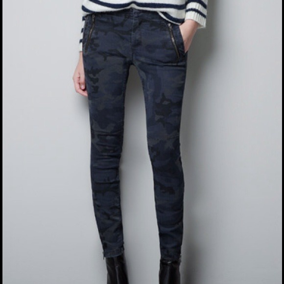 Zara Pants - ✨HOST PICK✨ Zara camo trousers