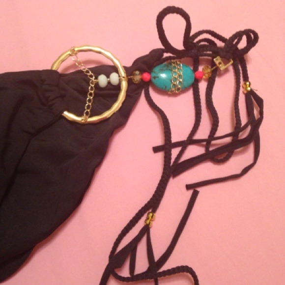 Beach Bunny one way ticket bikini. - Picture 3 of 4