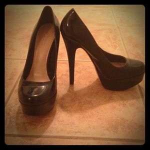 Aldo platform black heels