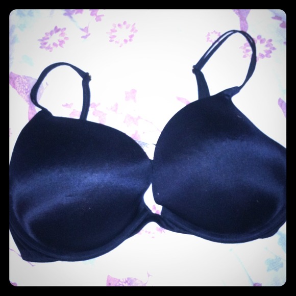 RESERVED!!! Victoria's Secret Bra Bundle ❤️👙👙❤️