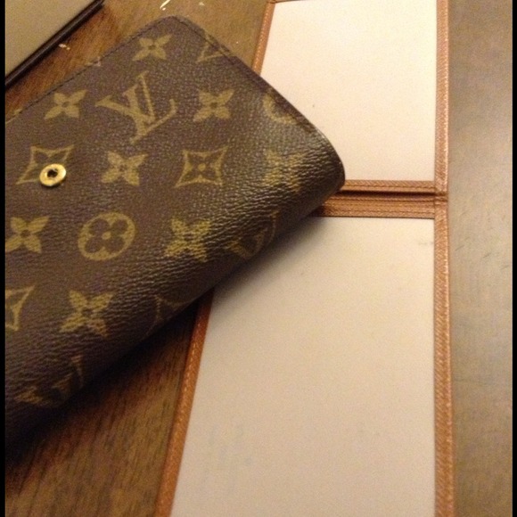 Unavailable.Authentic LV wallet -SP0011 date code - Picture 2 of 4
