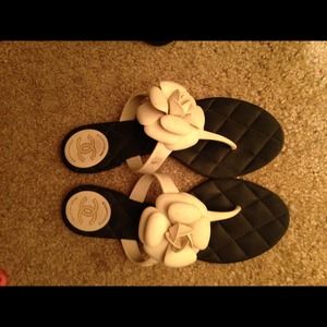 Chanel classic slippers