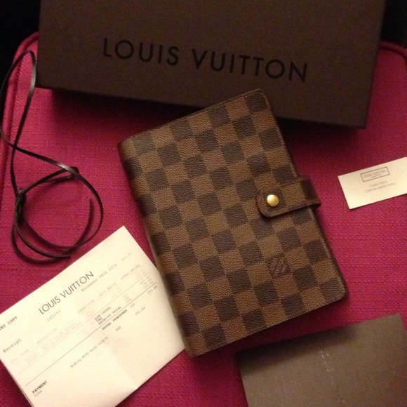 🚫SOLD 📦❌Authentic Louis Vuitton Agenda