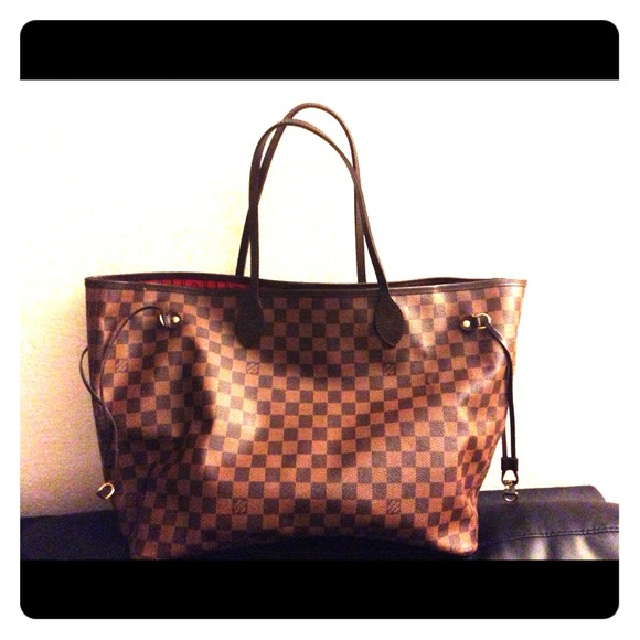 ❌SOLD📦❌Authentic Louis Vuitton Neverfull GM