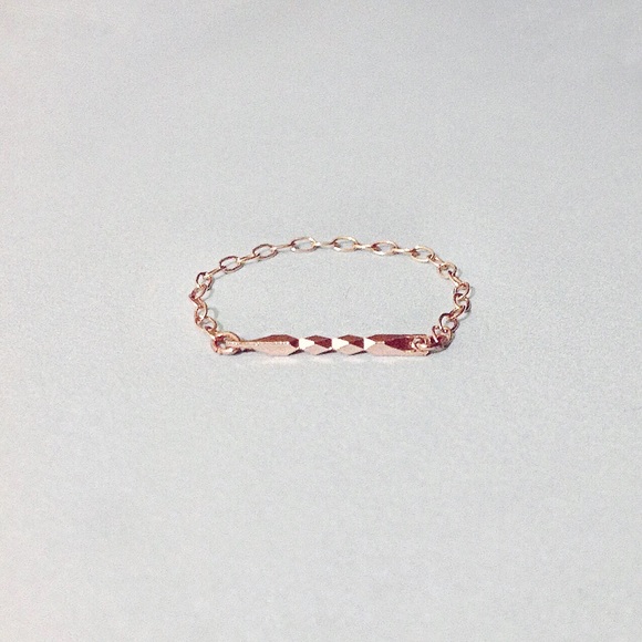 🎉HOST PICK🎉 rose gold filled bar chain ring