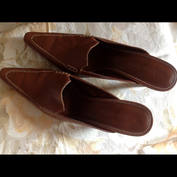 REDUCED! Karen Scott Leather Pumps