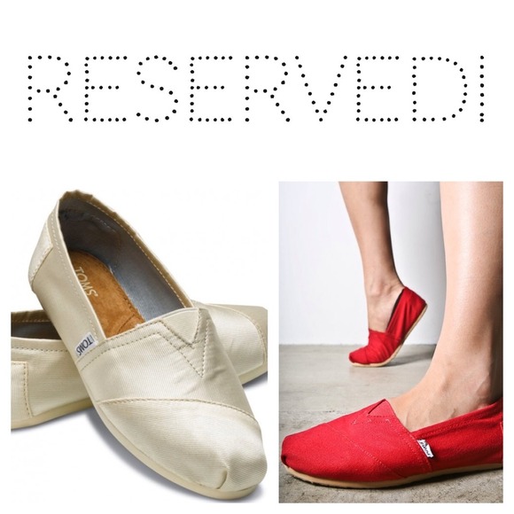 RESERVED 2 pairs of TOMS