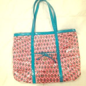 Vera Bradley Frill Tote in Color Me Coral