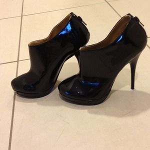 NWOT Patent Black Leather Booties