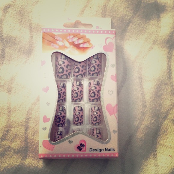 Pink Cheetah Print Nails