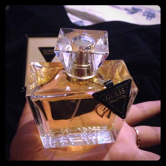 SOLDDDD !!😁😁😁Guess seductive perfume