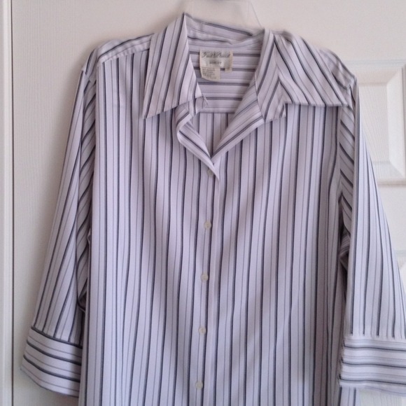 Dressy button up blouse