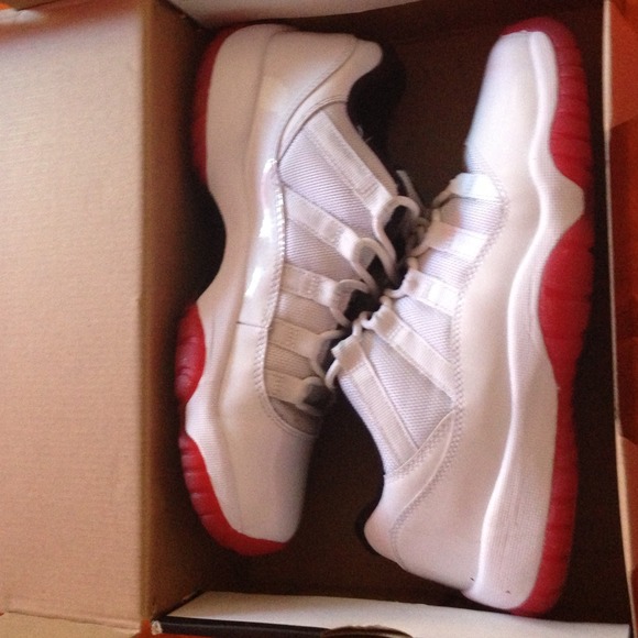 Air Jordan 11 retro low (gs)