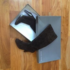 PRICE REDUCED!!Kristen Davis brown suede boots!!!