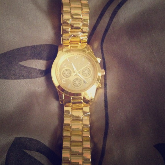 MK gold watch ***inspired***