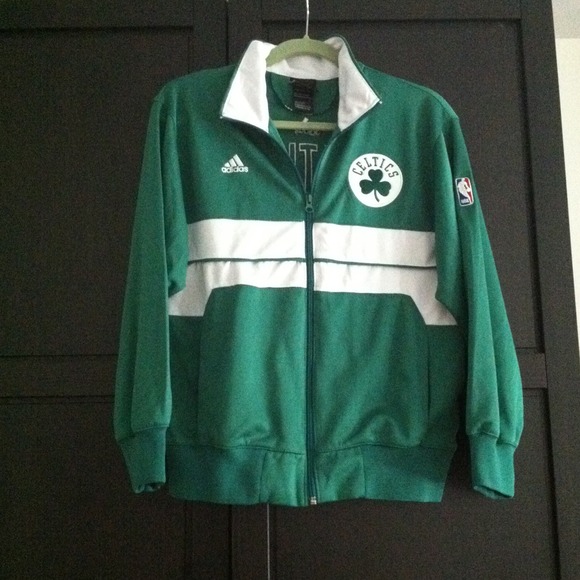 🍀Boston Celtics Zip Up🍀