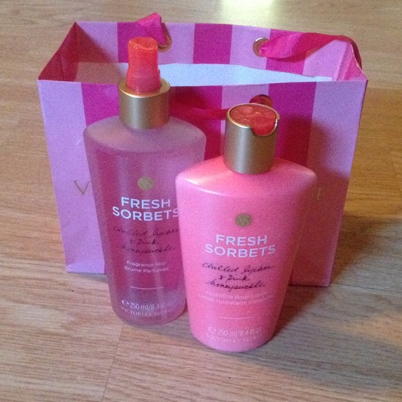 ***VICTORIAS SECRET*** Bundle
