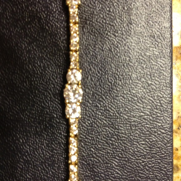 Great diamond tennis bracelet