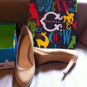 C wonder tan heels
