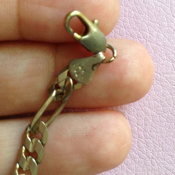 SCAMMER :/NOT ANSWERING ME :( - Picture 2 of 4