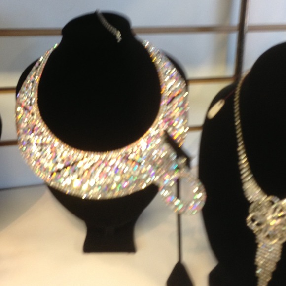 Evening necklace new