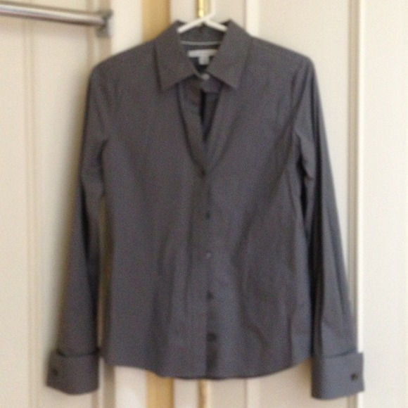 Long sleeve button front shirt