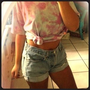 High waisted Levi Jean shorts