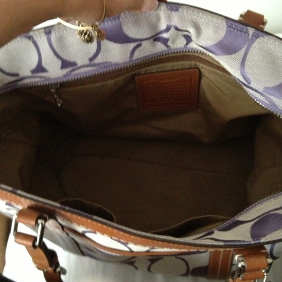 🎉Authentic Coach bag🎉 - Picture 4 of 4