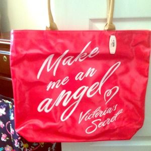 2 VS BAGS-HOT PINK TOTE & WHITE GOLD STUDDED TOTE