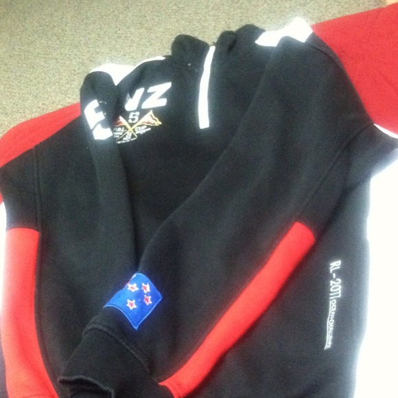 Ralph Lauren sweaters size xxl (fits like M/L) - Picture 2 of 4